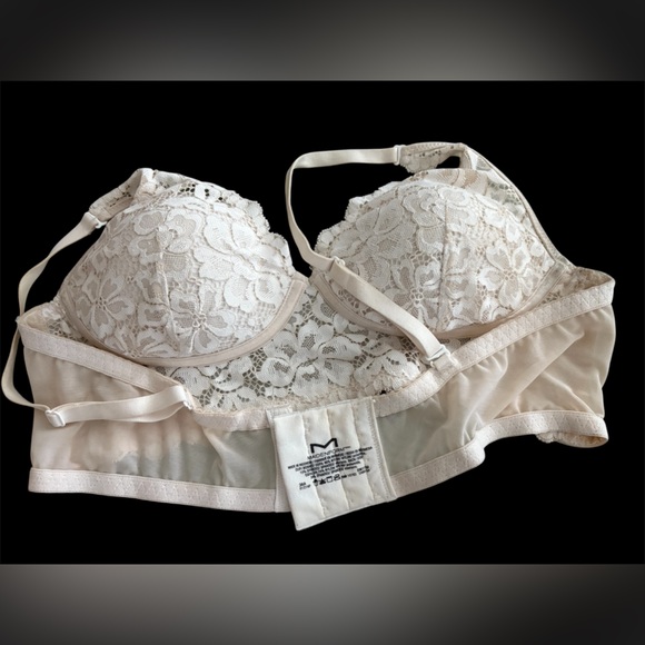 MAIDENFORM 36A Ivory Bralette. EUC - Picture 3 of 4